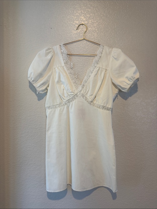 Dresses & Skirts - Ivory Lace Trim Short Dress